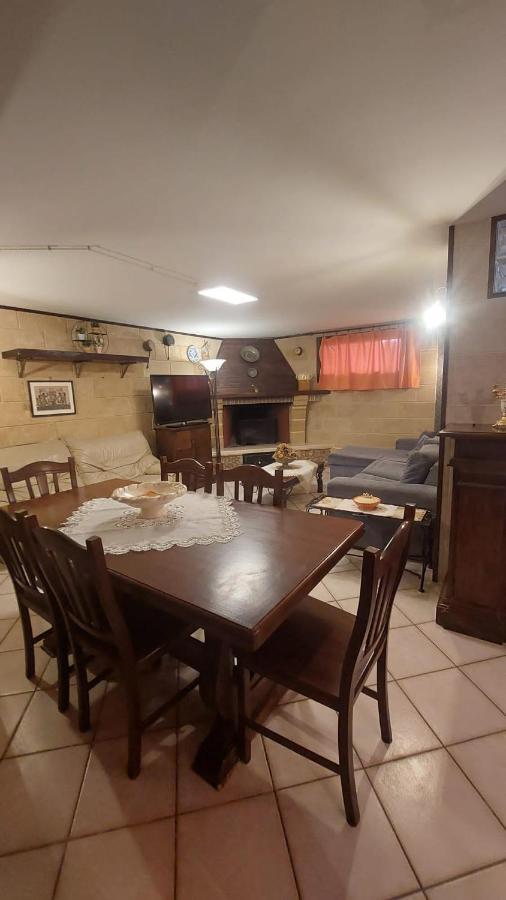 B&B Caravaggio San Donaci Luaran gambar
