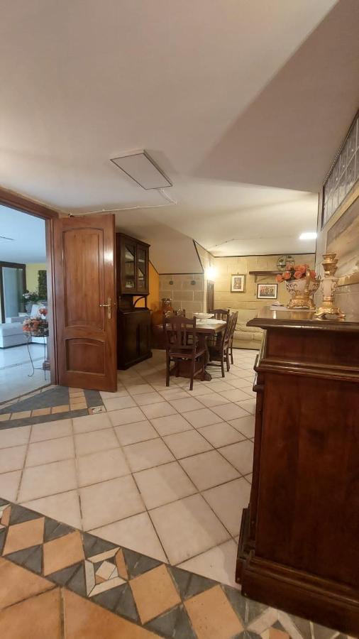 B&B Caravaggio San Donaci Luaran gambar