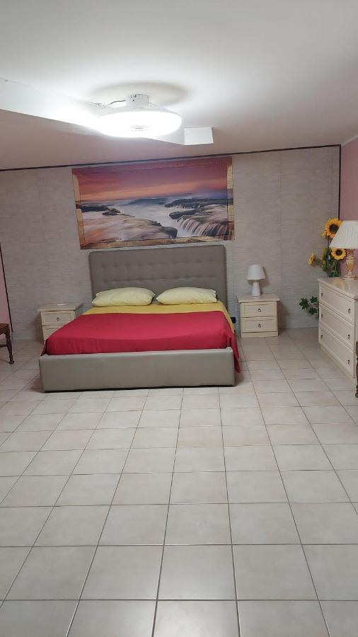 B&B Caravaggio San Donaci Luaran gambar