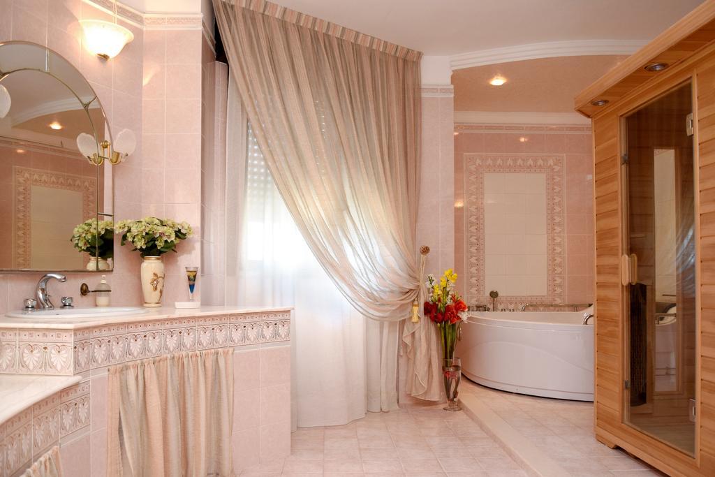 B&B Caravaggio San Donaci Luaran gambar