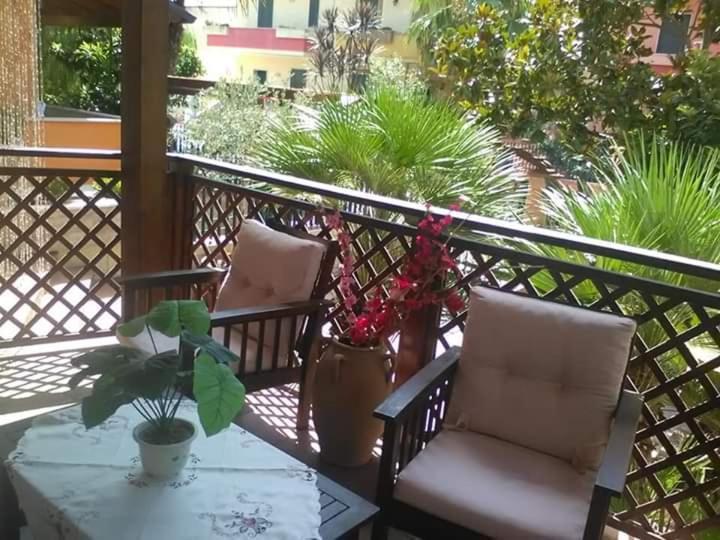 B&B Caravaggio San Donaci Luaran gambar