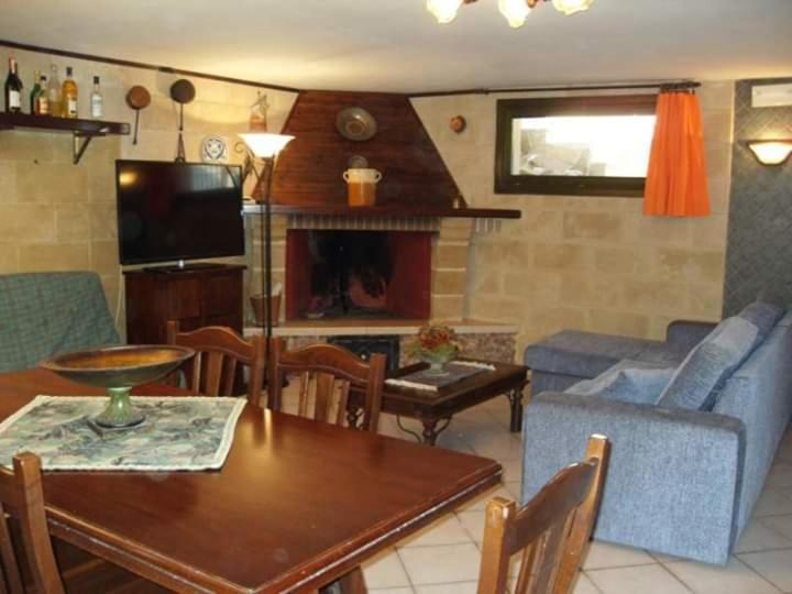 B&B Caravaggio San Donaci Luaran gambar